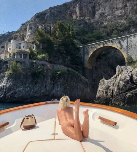 Image 1987704 from Caroline Vreeland