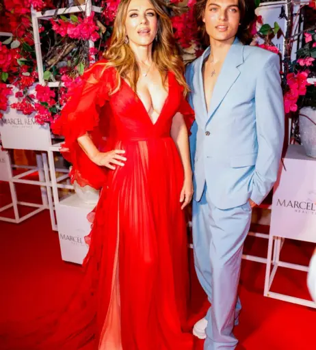 Image 1987173 from Elizabeth Jane Hurley