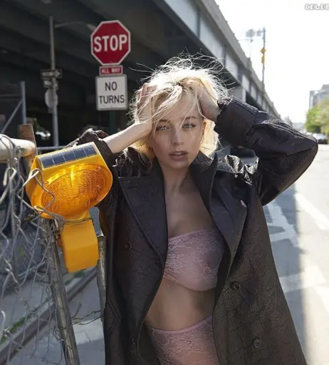 Image 1987133 from Caroline Vreeland