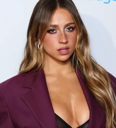 Image 1981562 from Tate McRae