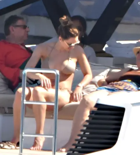 Image 1981022 from Katharine McPhee