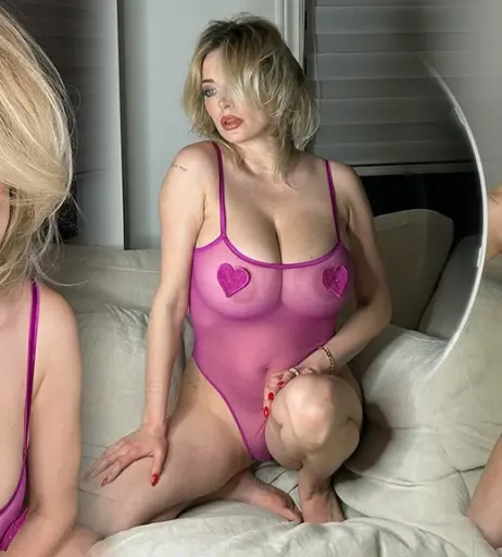 Image 1982623 from Caroline Vreeland