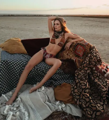 Image 1982275 from Josephine Skriver