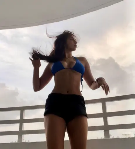 Image 1983411 from Tate McRae