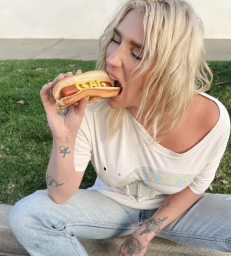 Image 1983185 from Kesha