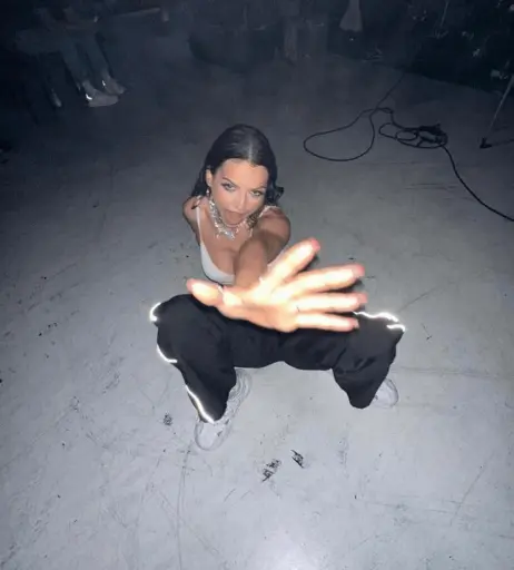 Image 1989415 from Nina Chuba