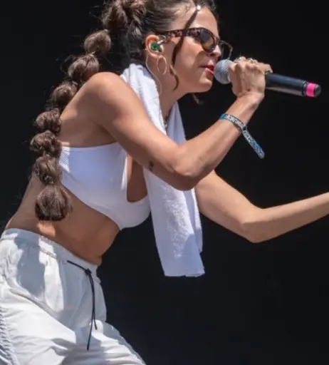 Image 1988862 from Nina Chuba