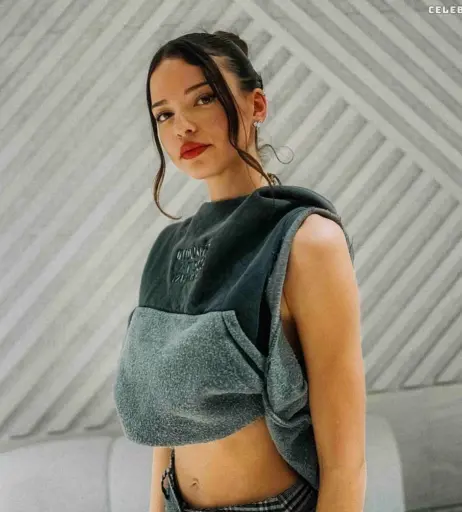 Image 1988812 from Nina Chuba