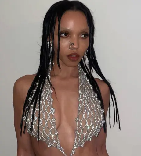 Image 1988945 from FKA Twigs