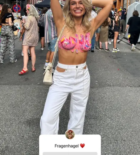 Image 1976729 from Lola Weippert