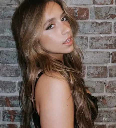 Image 1977889 from Tate McRae