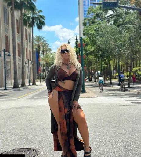 Image 1977026 from Nikkita Lyons