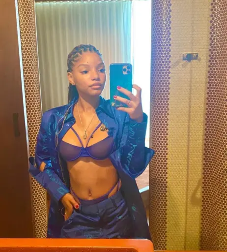 Image 1974643 from Halle Bailey