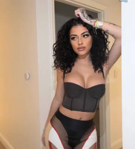 Image 1972677 from Malu Trevejo