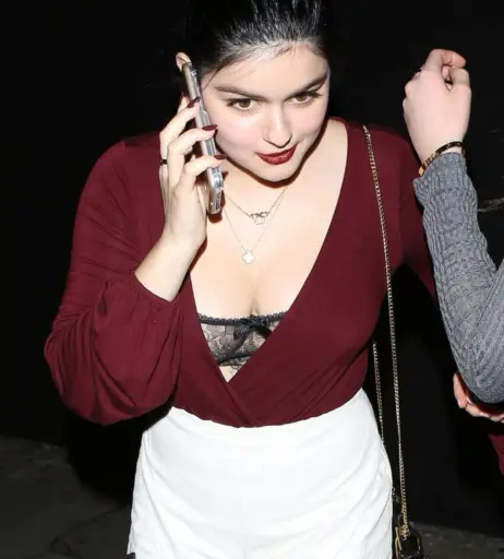 Image 1965827 from Ariel Winter