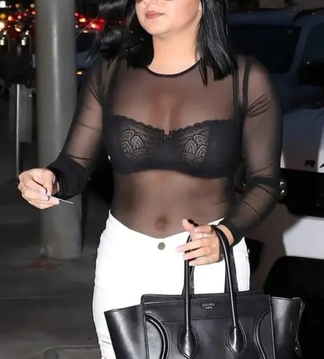 Image 1965459 from Ariel Winter