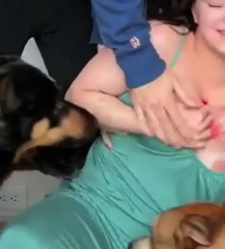 Image 1967259 from Ariel Winter