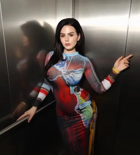 Image 1967965 from Ruby O. Fee