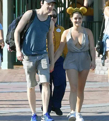 Image 1964629 from Ariel Winter