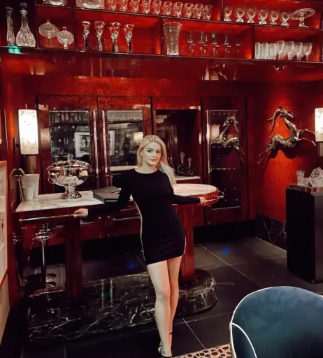 Image 1963303 from Ariel Winter