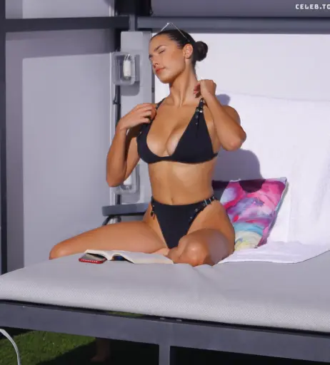 Image 1960878 from Tao Wickrath