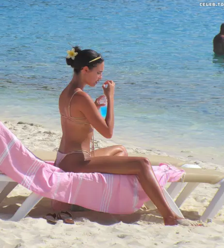 Image 1960538 from Tao Wickrath