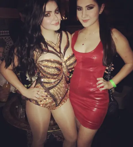 Image 1960132 from Ariel Winter