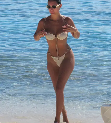 Image 1960129 from Tao Wickrath