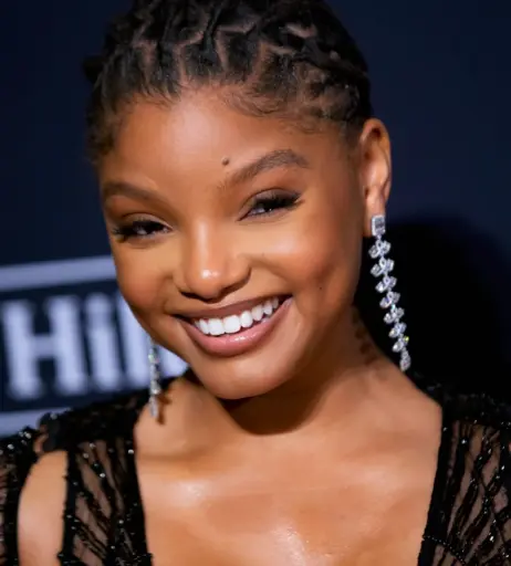 Image 1960941 from Halle Bailey