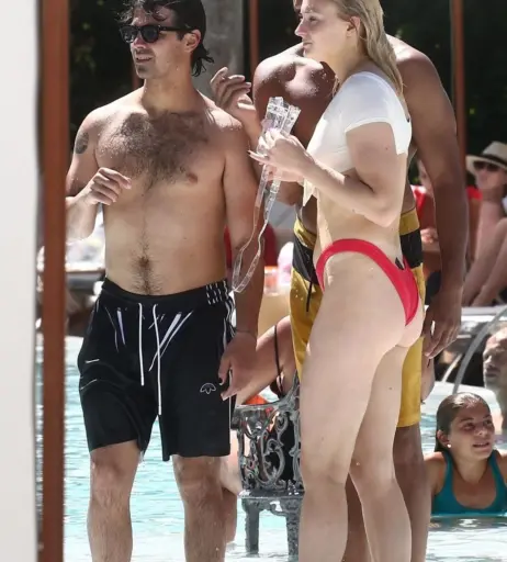 Image 1968837 from Sophie Turner