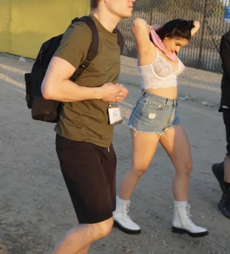 Image 1968368 from Ariel Winter