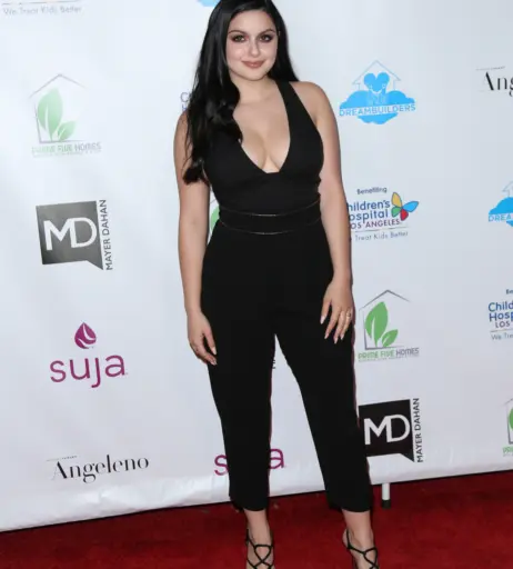 Image 1955866 from Ariel Winter