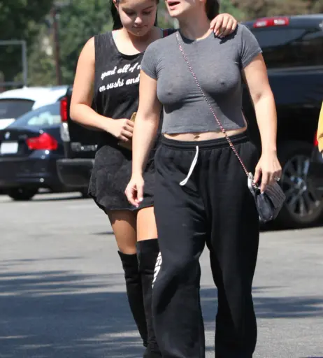 Image 1955754 from Ariel Winter