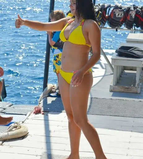 Image 1955044 from Ariel Winter