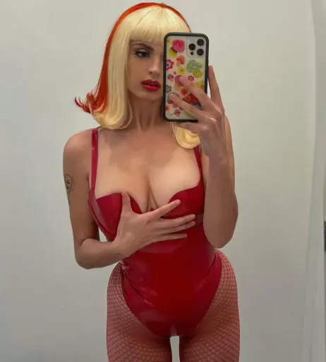 Image 1956578 from Rebecca Black