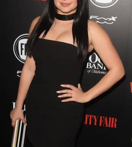 Image 1956672 from Ariel Winter