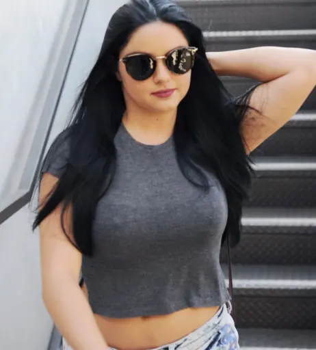 Image 1957385 from Ariel Winter