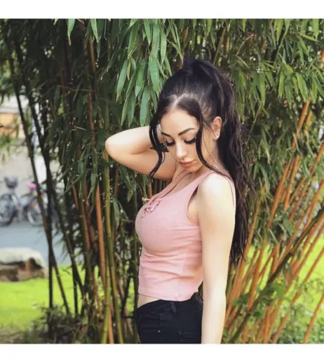 Image 1954955 from Amira Wirth