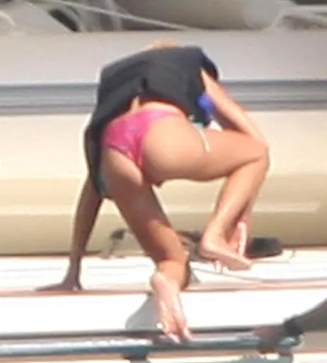Image 1951553 from Tara Reid