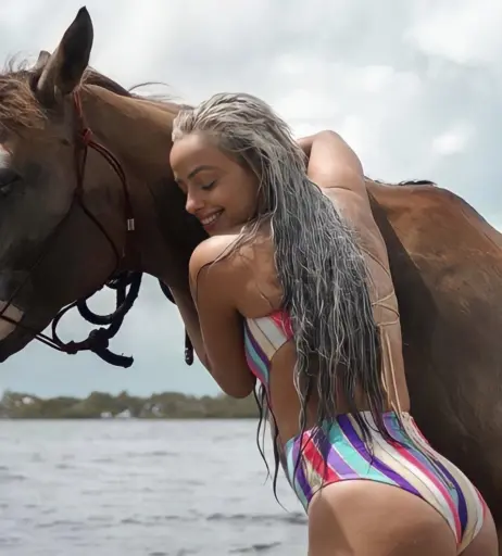 Image 1951654 from Liv Morgan