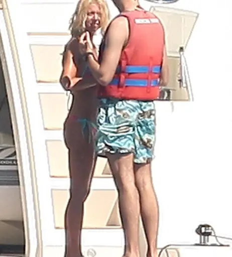 Image 1951099 from Tara Reid