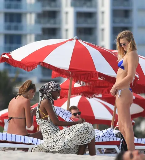 Image 1952171 from Toni Garrn