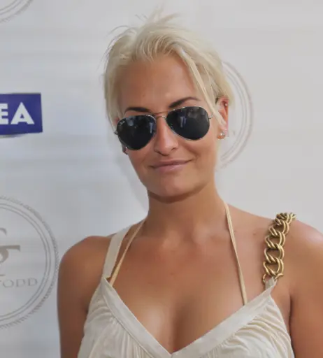 Image 1952912 from Sarah Connor