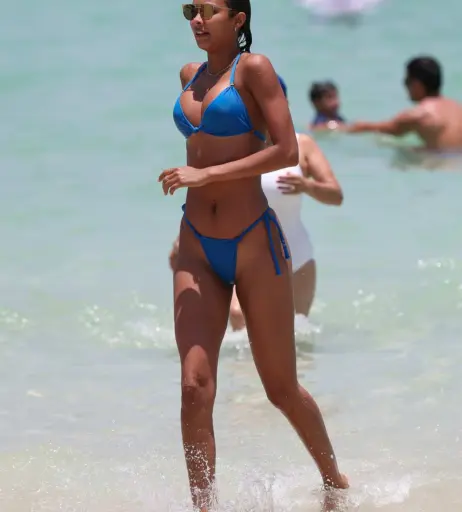 Image 1950406 from Lais Ribeiro