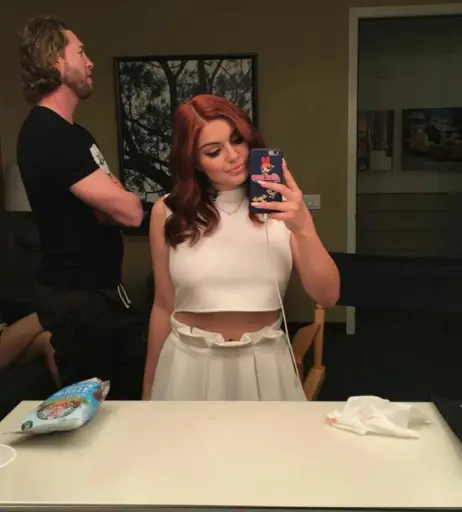 Image 1959286 from Ariel Winter