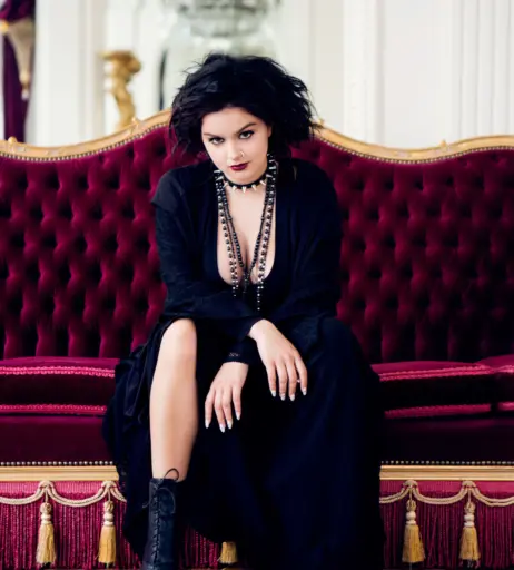 Image 1958037 from Ariel Winter