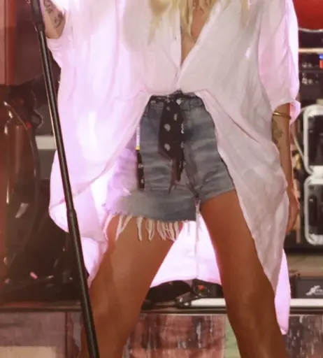 Image 1945567 from Sarah Connor