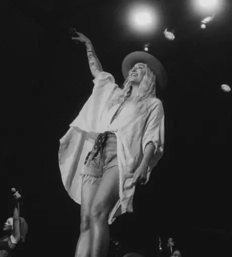 Image 1946556 from Sarah Connor