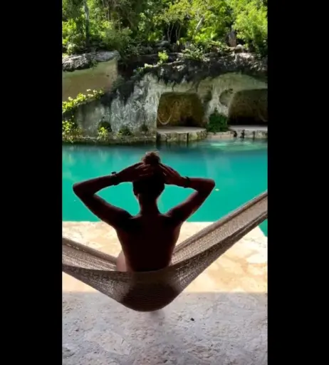 Image 1946563 from Jana Azizi