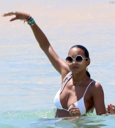 Image 1947137 from Lais Ribeiro